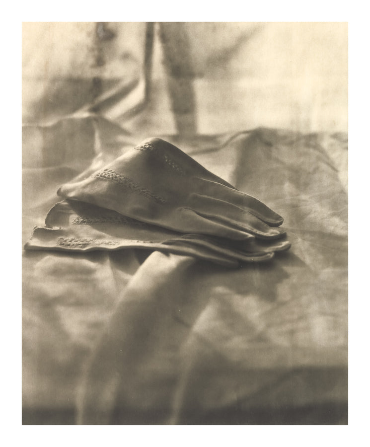 Joy Kardish, Gloves
