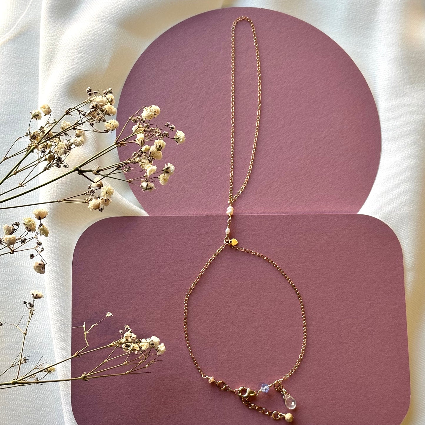 Hailey Jane, Hand Chain