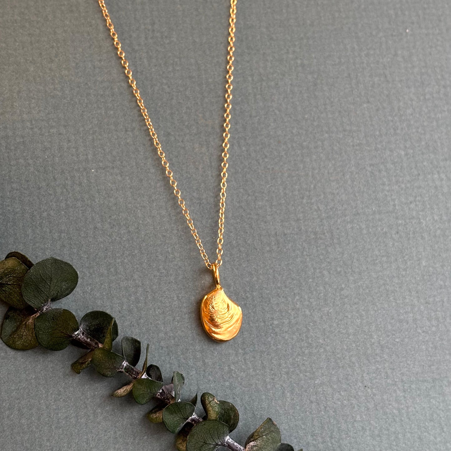 Kathryn Rebecca, Large Gold Skipping Stones Necklace