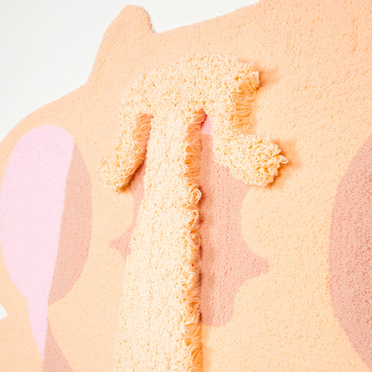 Brianna Gluszak, Peach Bum