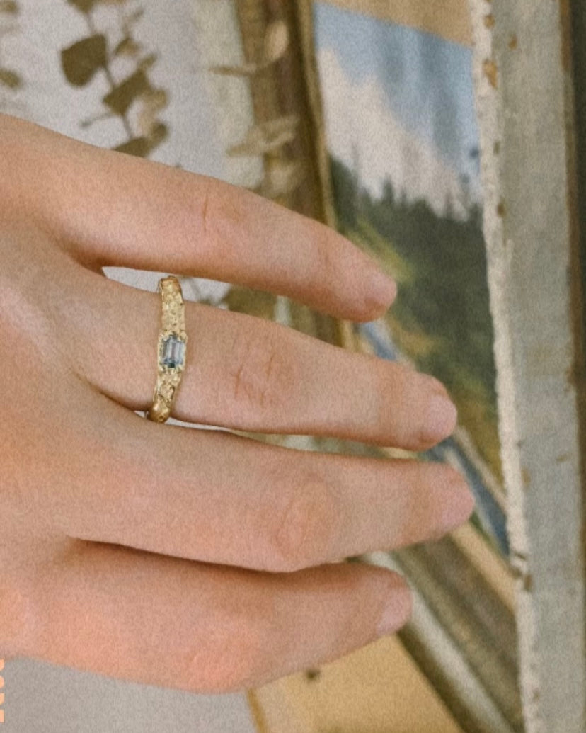 RYHN, Per Se Montana Sapphire Baguette Gold Ring