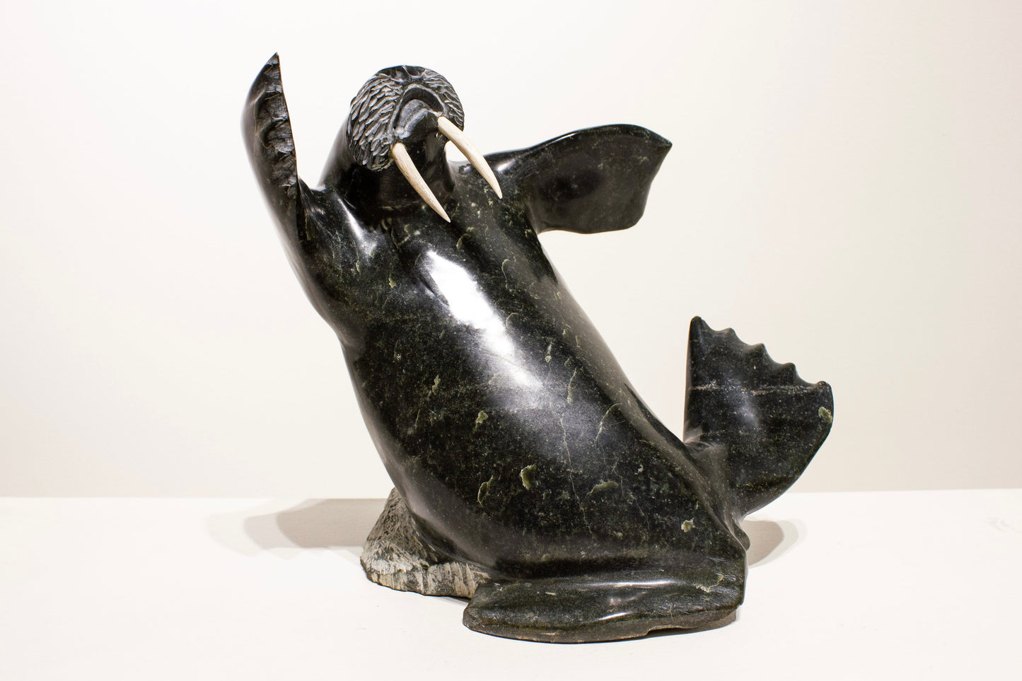 Jaco Ishulutaq, Playful Walrus