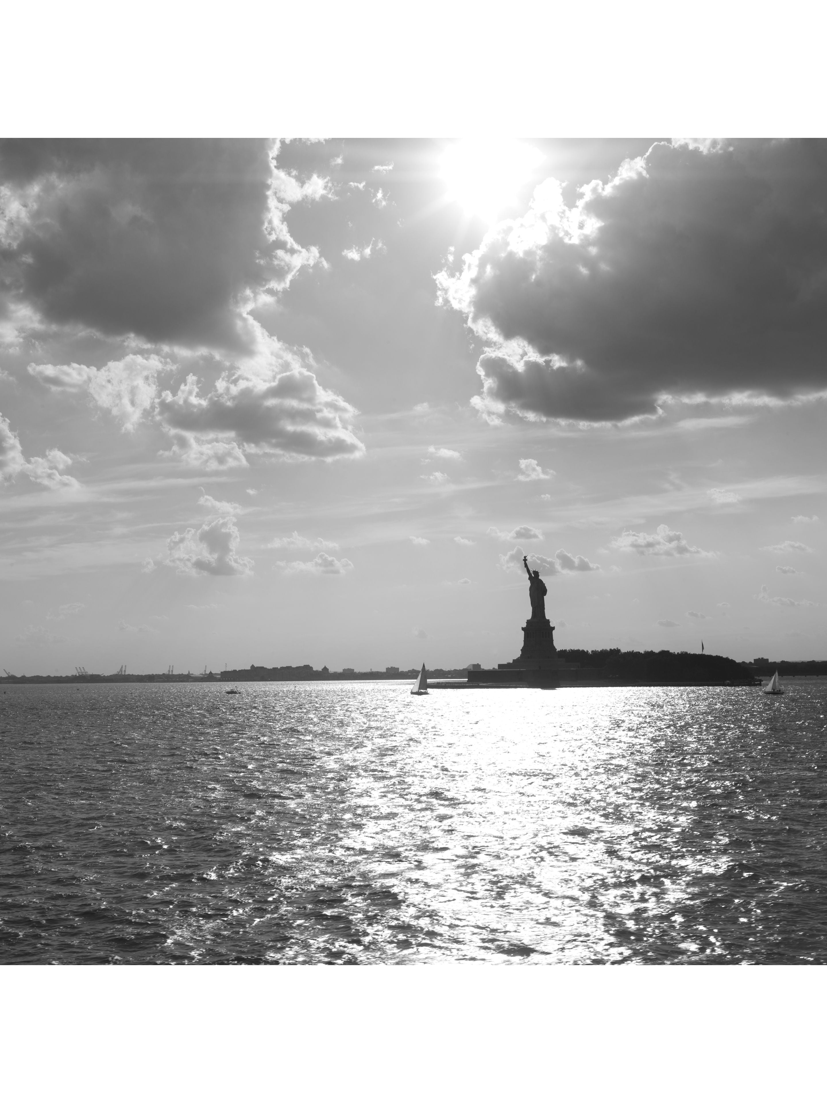 Jordan Craig, Statue of Liberty Late Afternoon