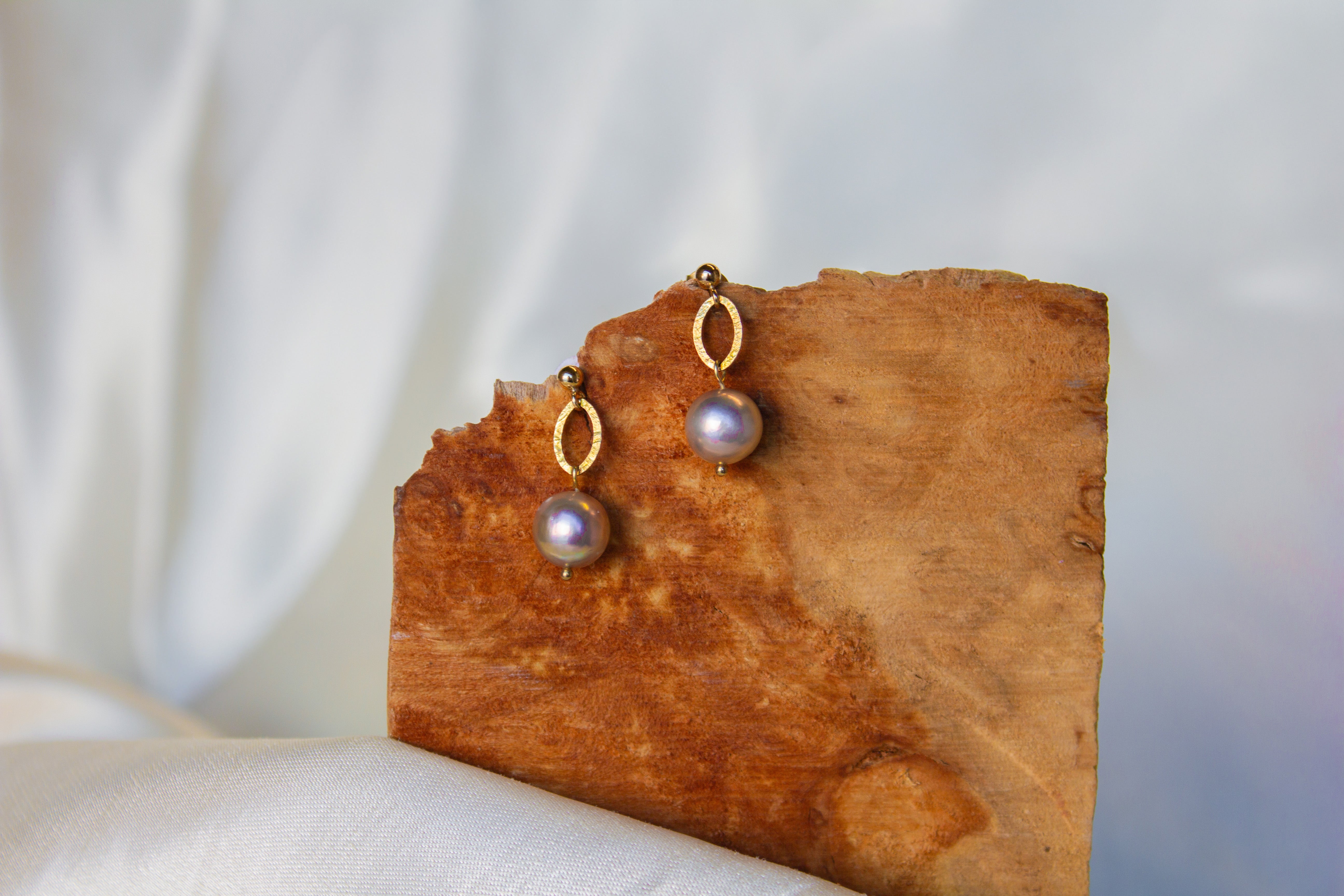 Brenda Wong, Oval Loop Pearl Earrings-3