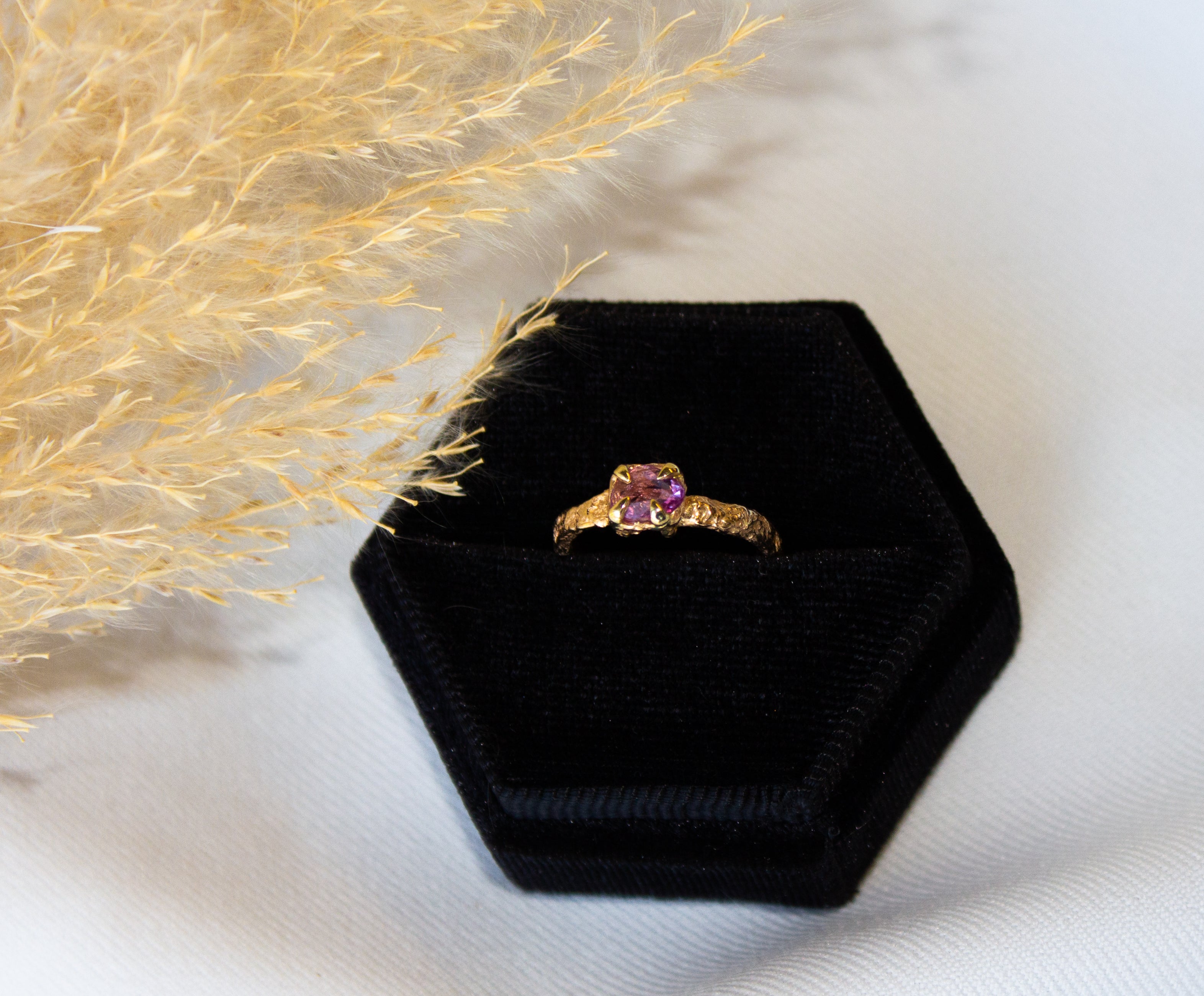 RYHN, Per Se Pink Sapphire Gold Ring-3