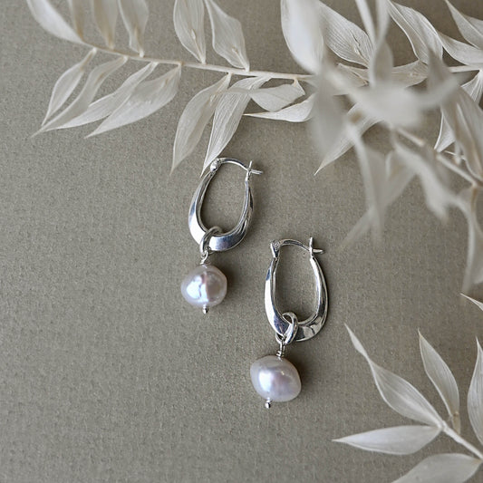 Brenda Wong, Oval Loop Earrings