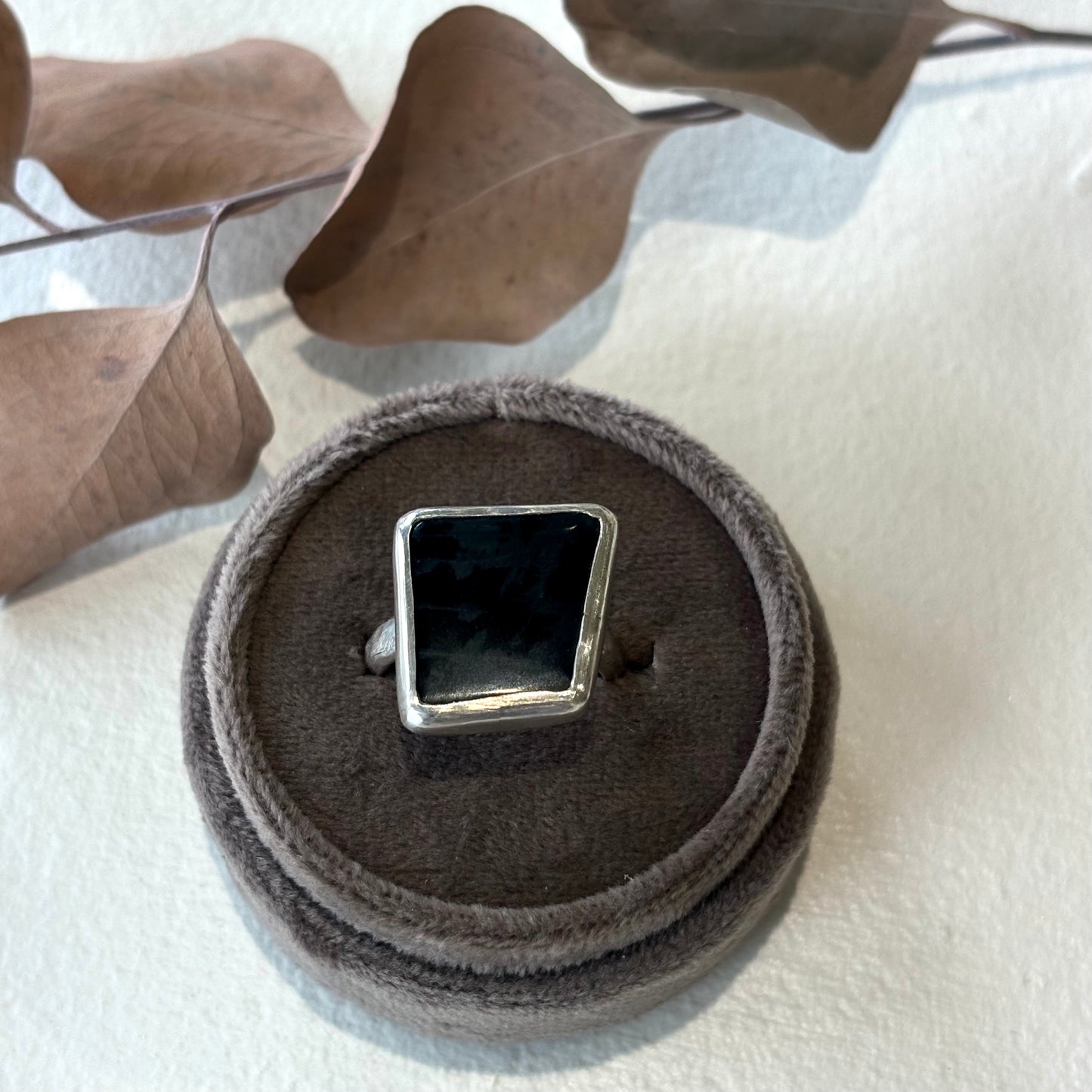 Galili Ellis, Black Onyx Ring