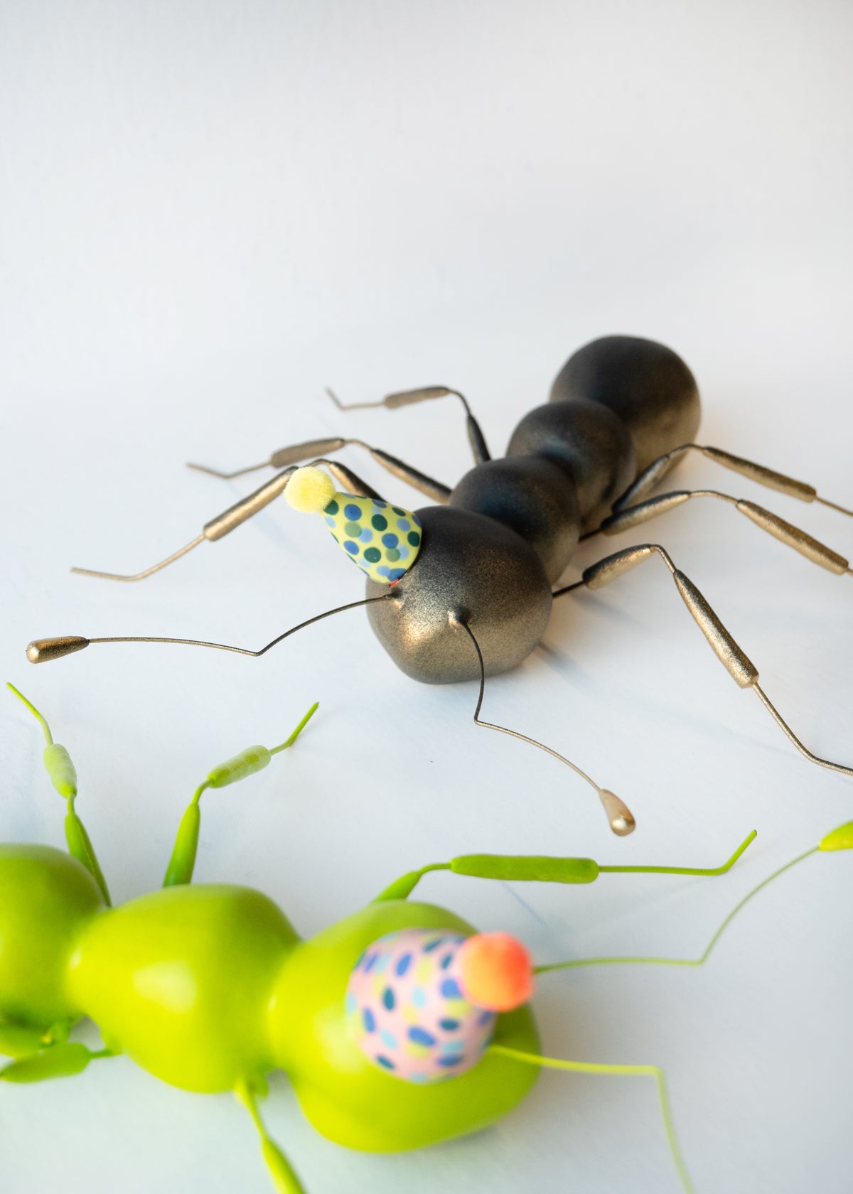 Dauma Stirbyte, Gold Party Ant-4