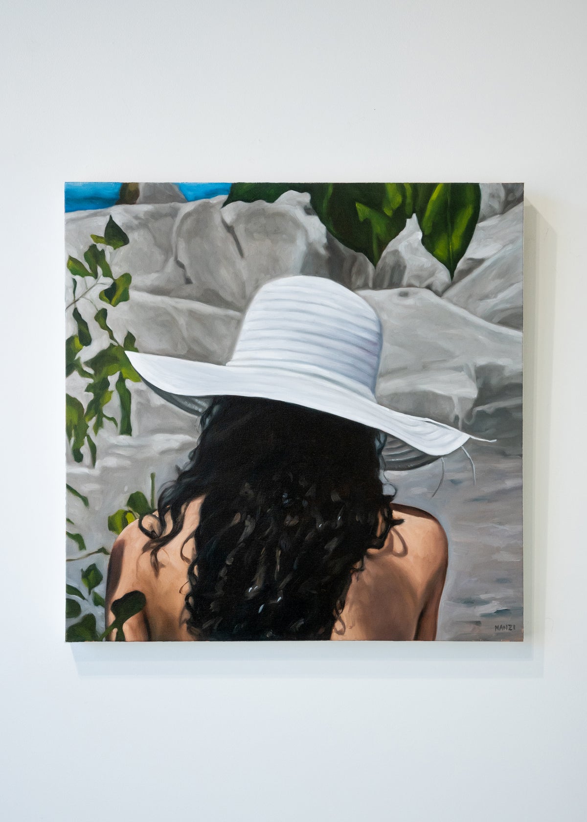 Sandra Manzi, White Beach Hat