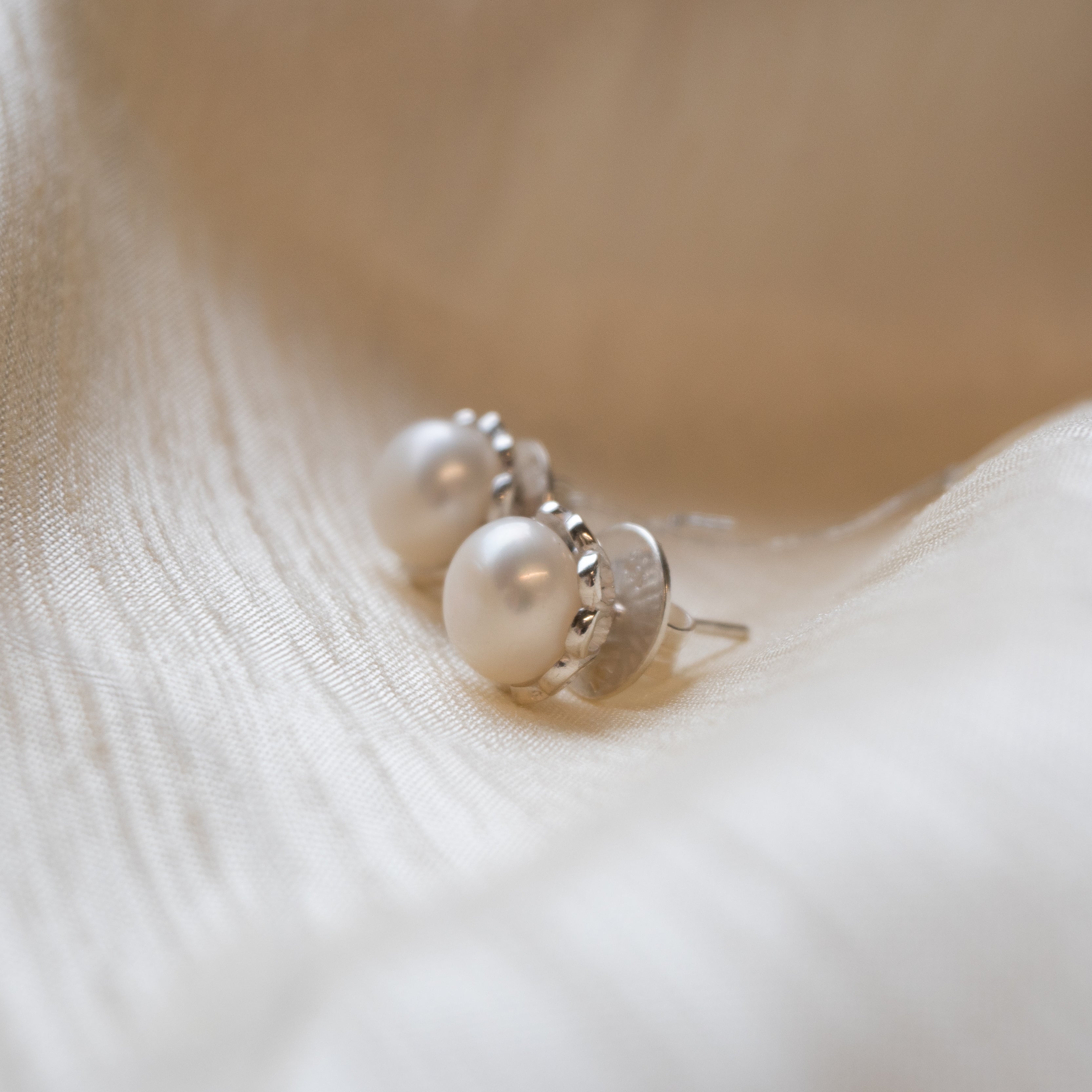 Alexandra Temple, Freshwater Pearl Silver Earrings-3