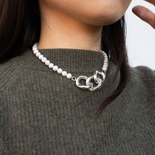 Alexandra Temple, Three Silver Links Necklace with Freshwater Pearls