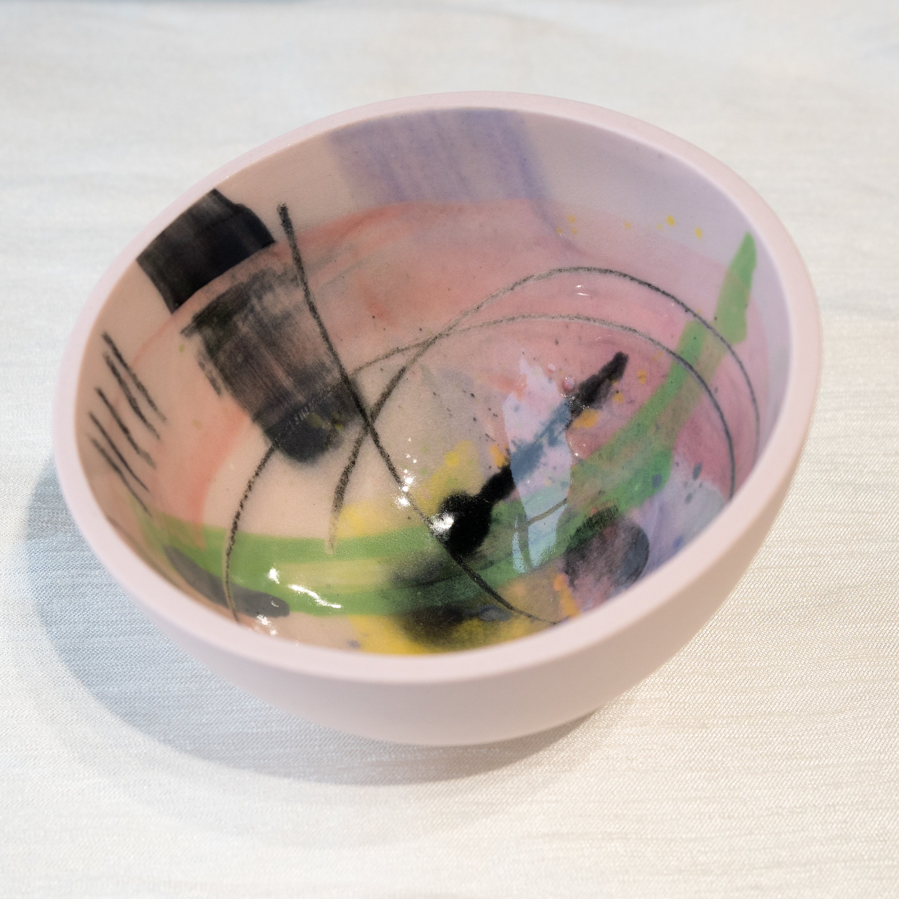 Dauma Stirbyte, Small Pink Snack Attack Bowl