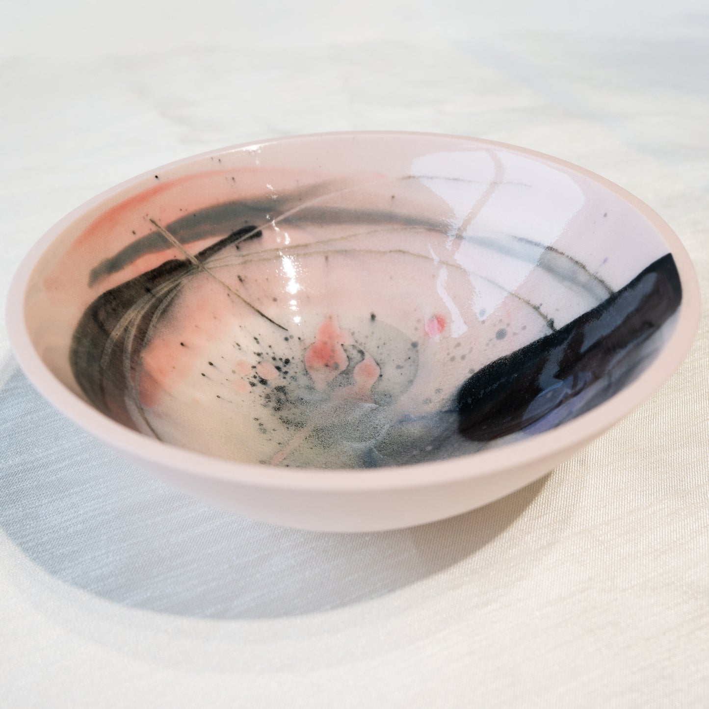 Dauma Stirbyte, Large Pink Snack Attack Bowl