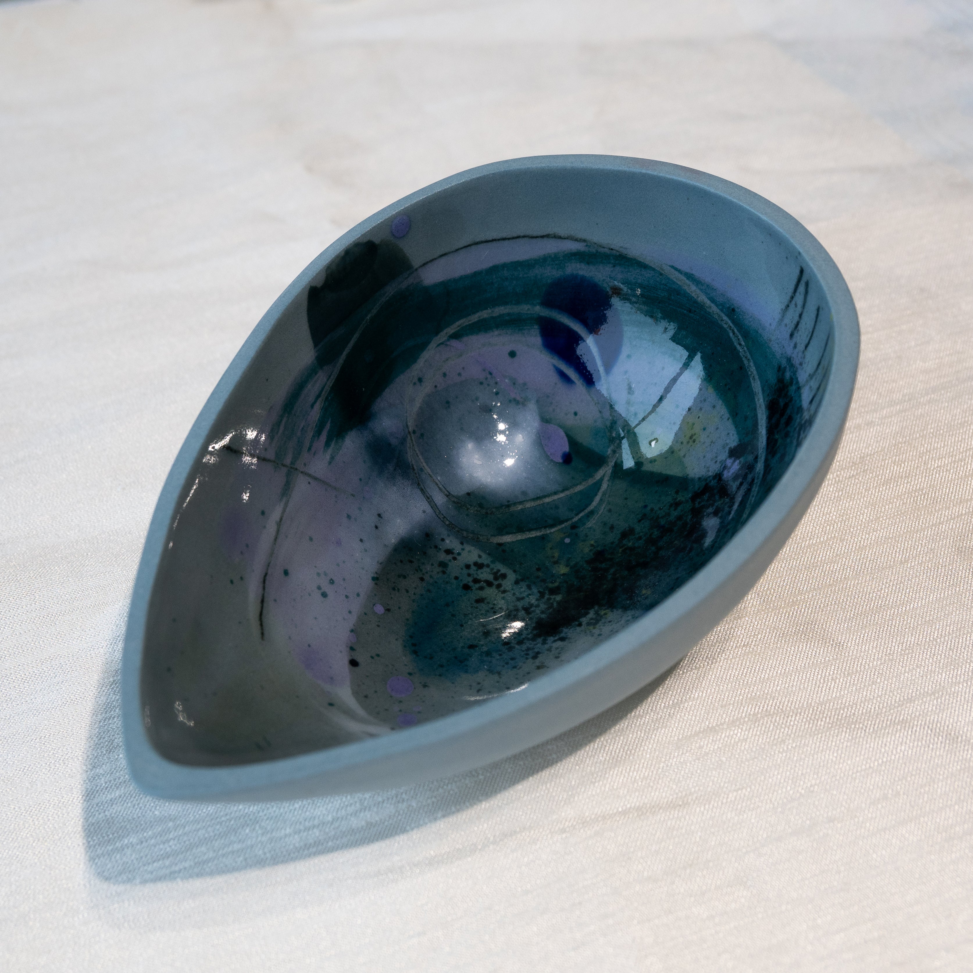 Dauma Stirbyte, Snack Attack Teardrop Bowl-7