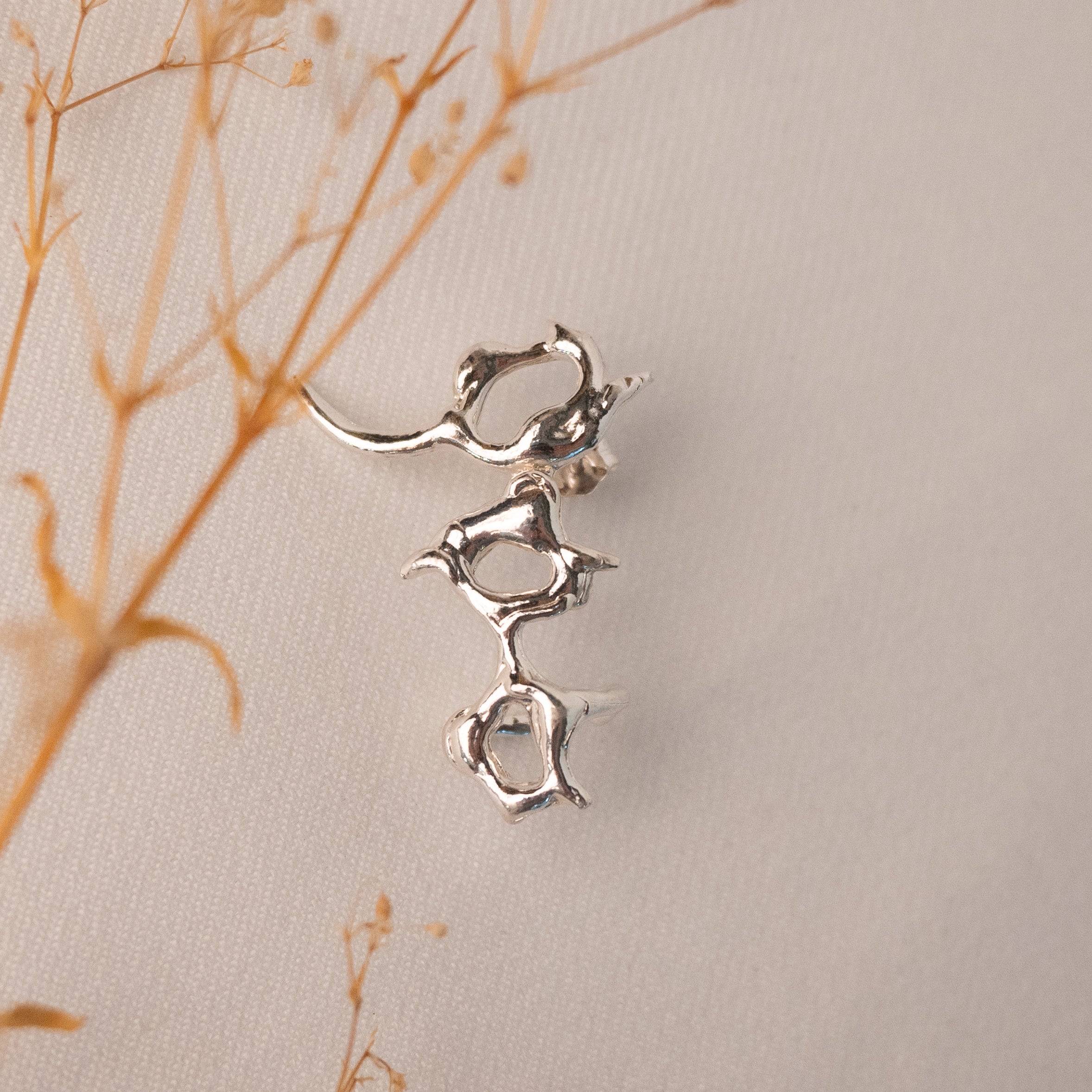 L.L.Y. Atelier, Talon Ear Cuff-3