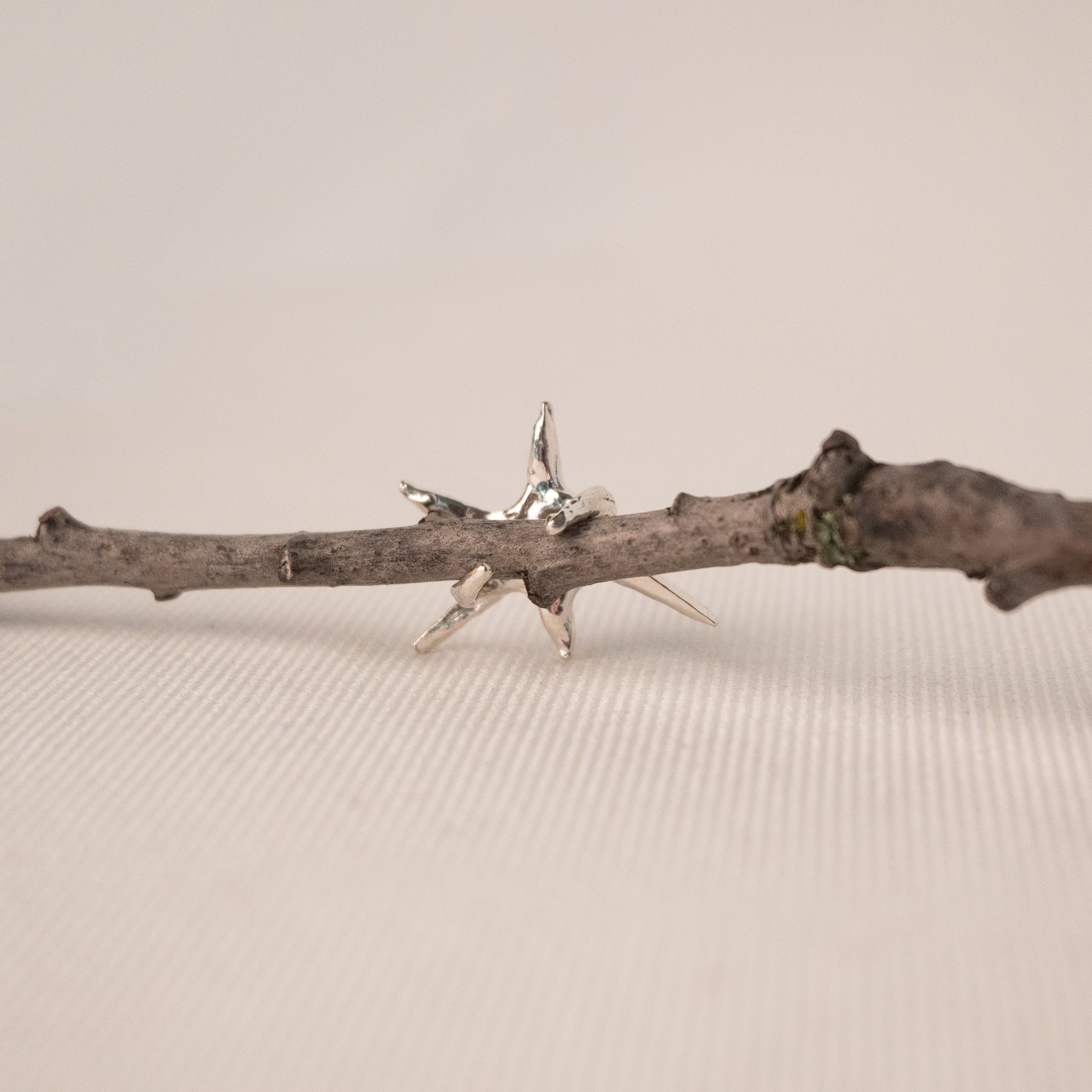 L.L.Y. Atelier, Star Cuff Earring-3