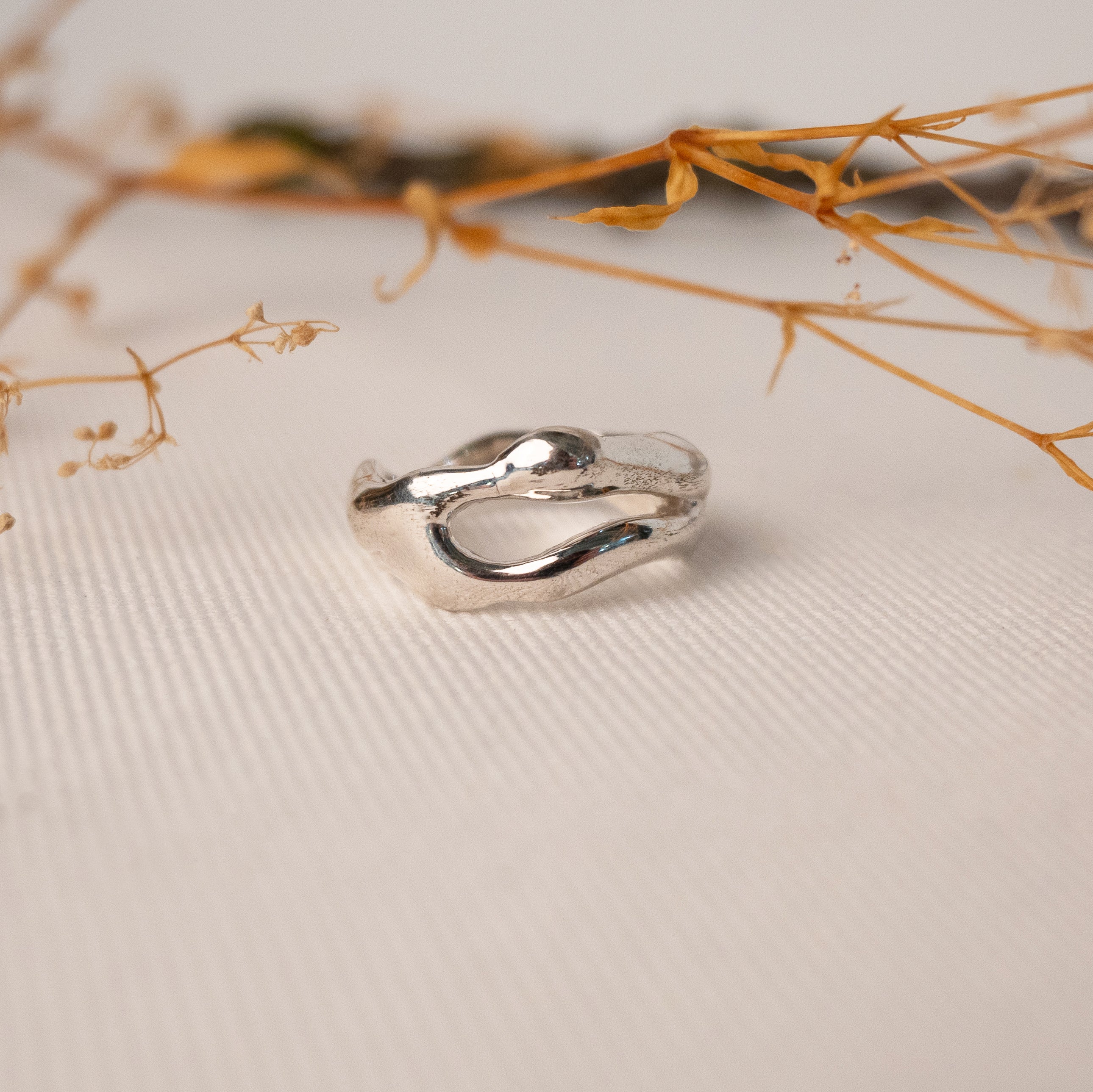 L.L.Y. Atelier, Cirrus Ring-3