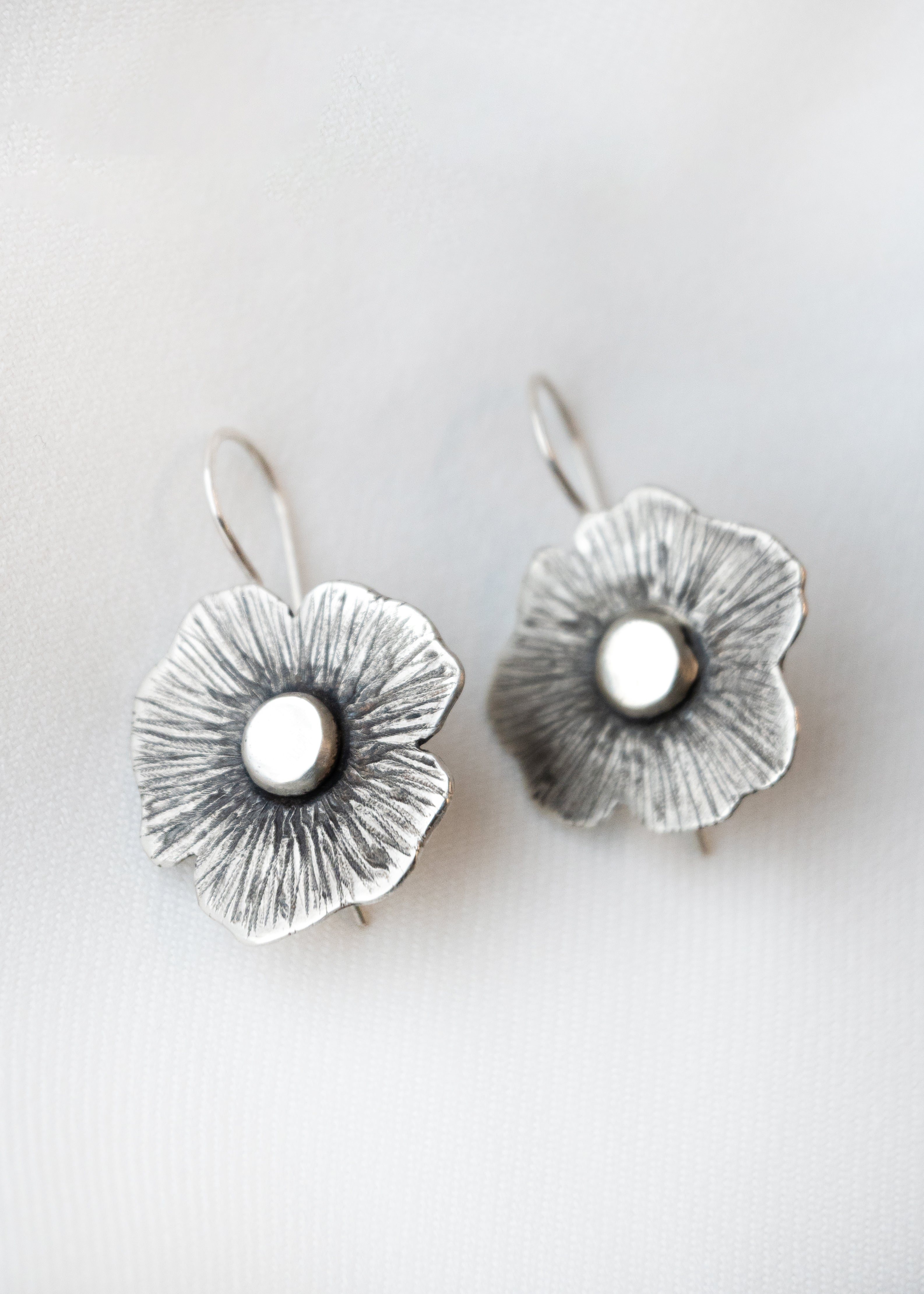 Galili Ellis, Stylized Poppy Earrings