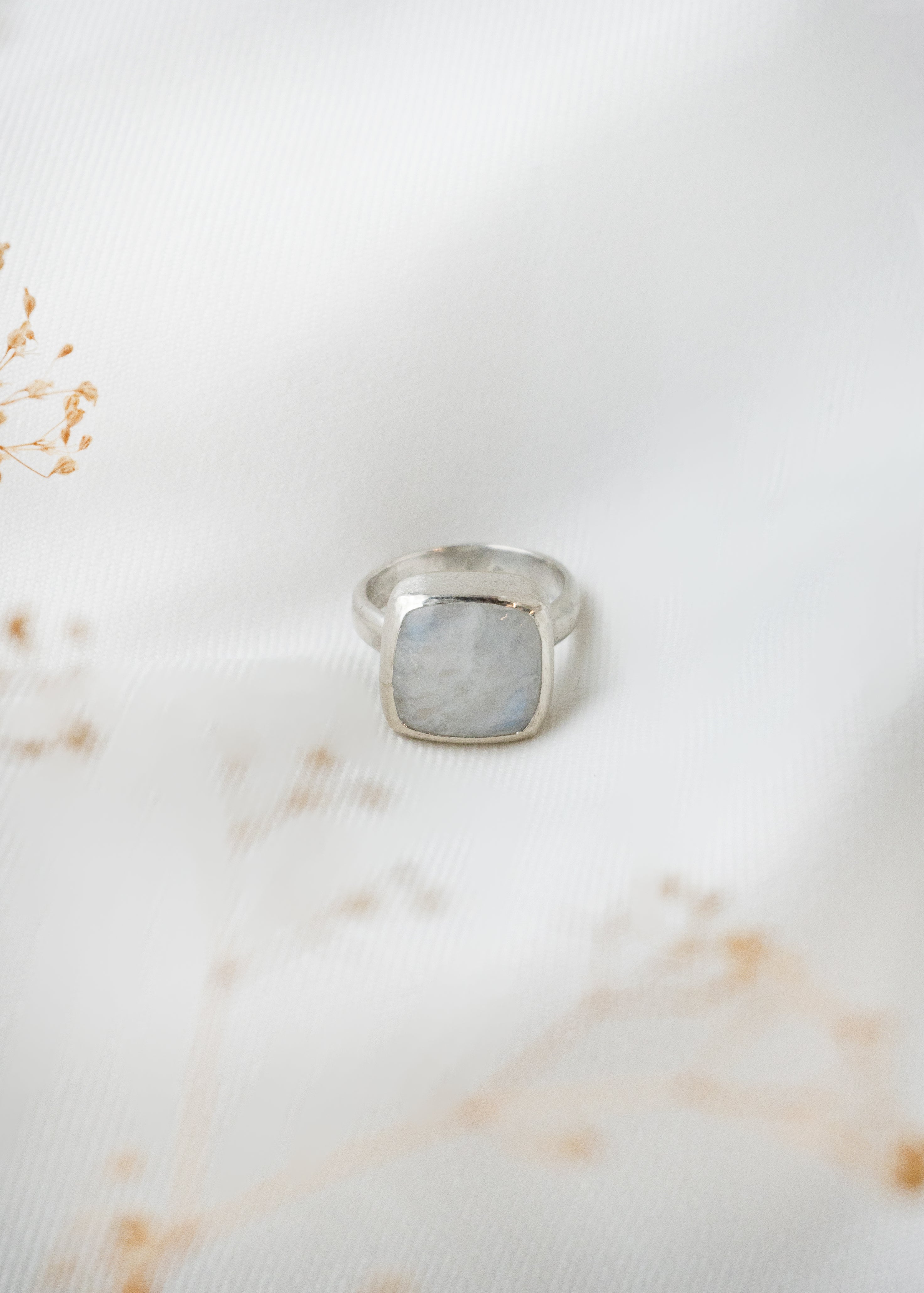 Galili Ellis, Silver Moonstone Ring-3