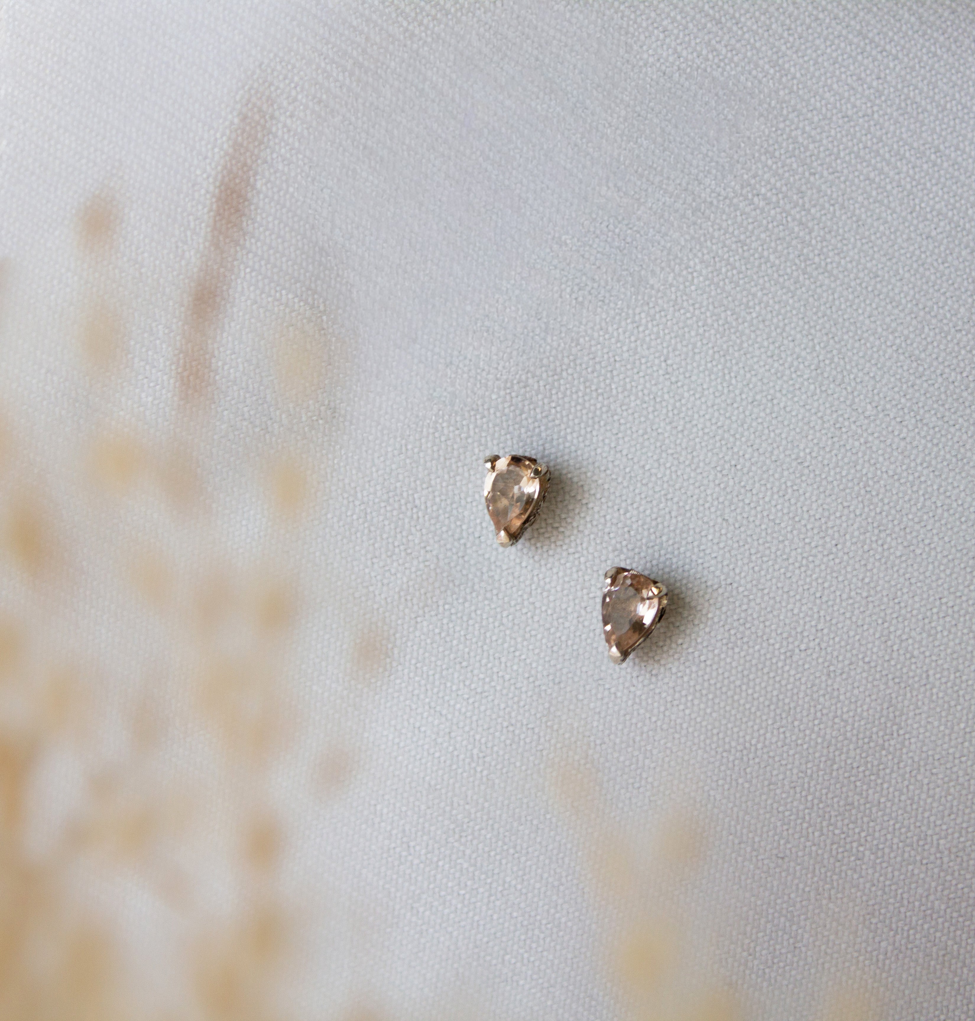 RYHN, Morganite Teardrop Studs