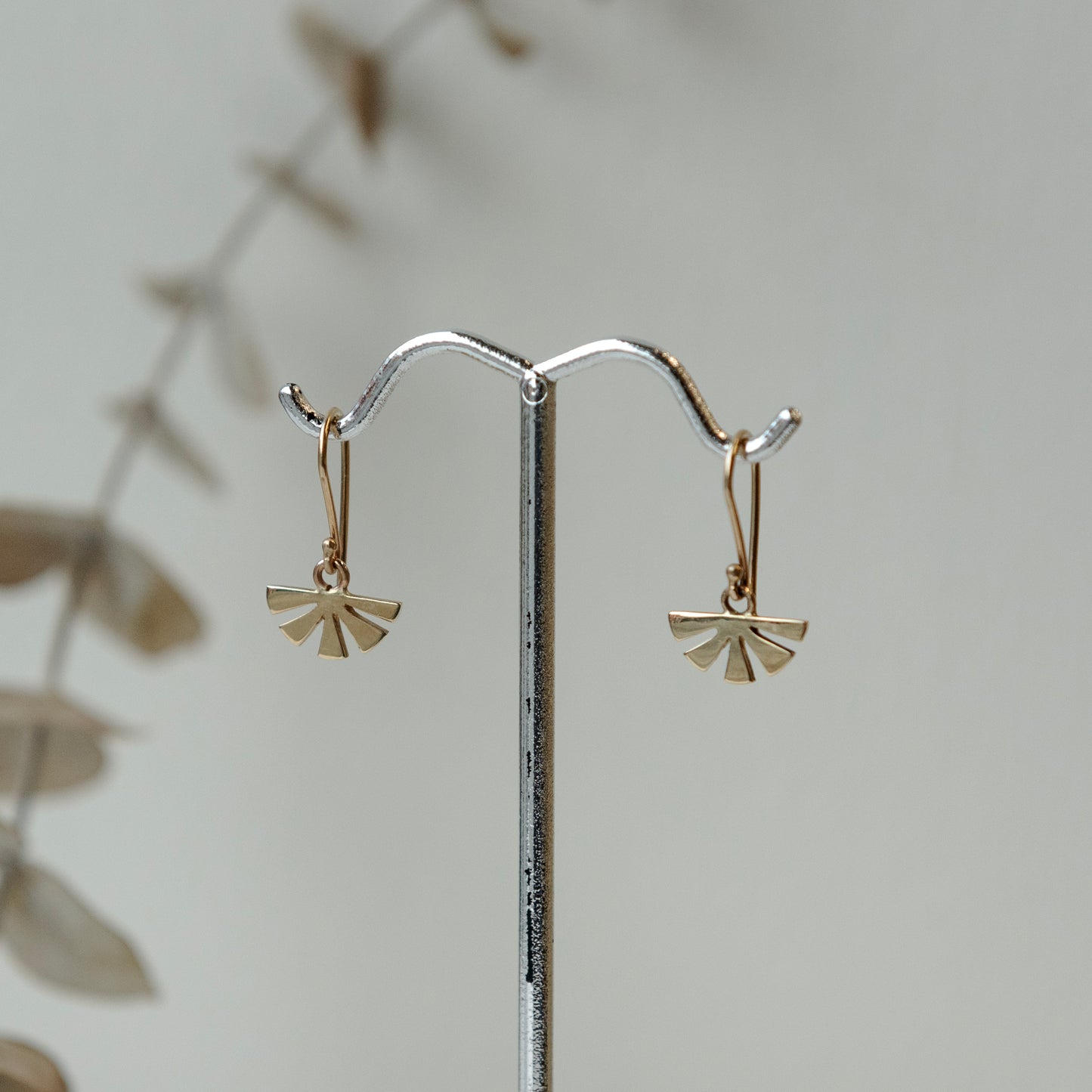 Andrea Mueller, Fan Dangle Earrings in Gold