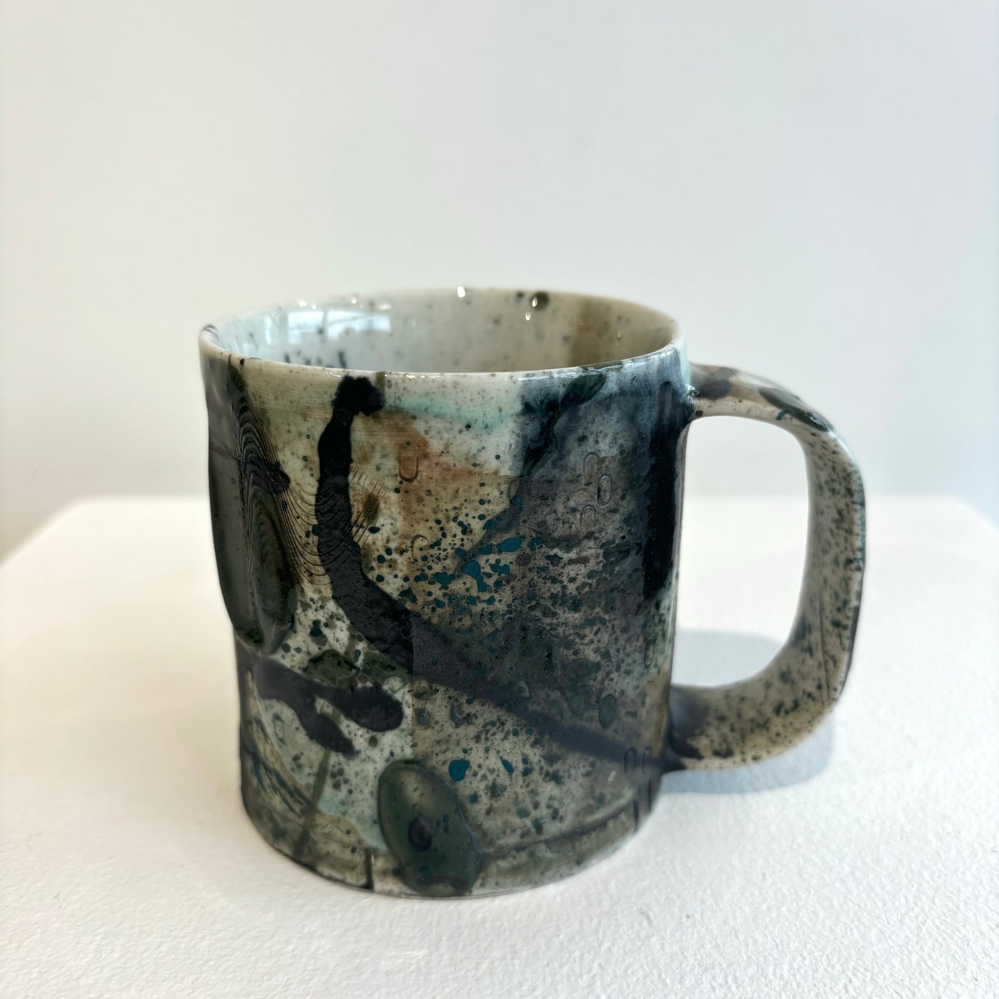 Dauma Stirbyte, Mug