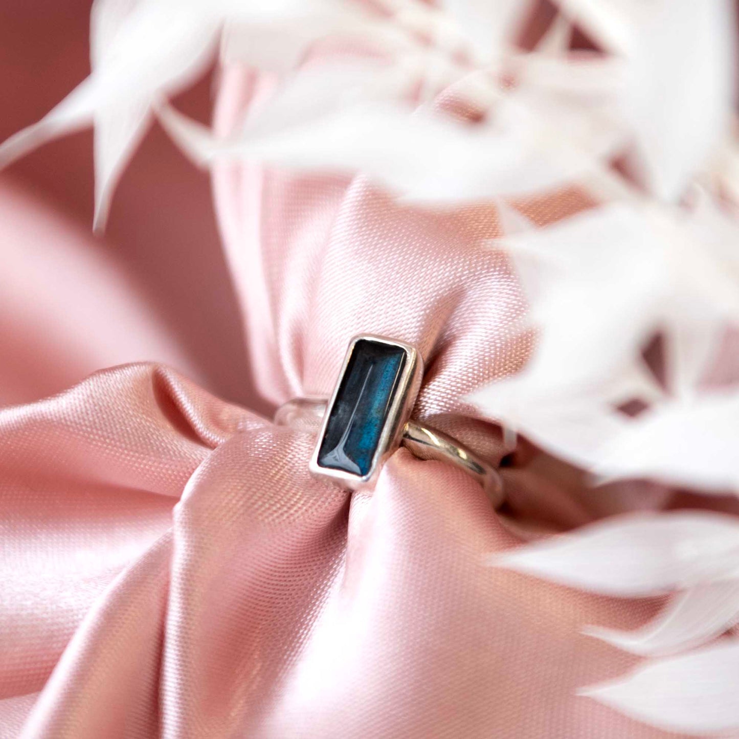 Galili Ellis, Labradorite Rectangle Ring