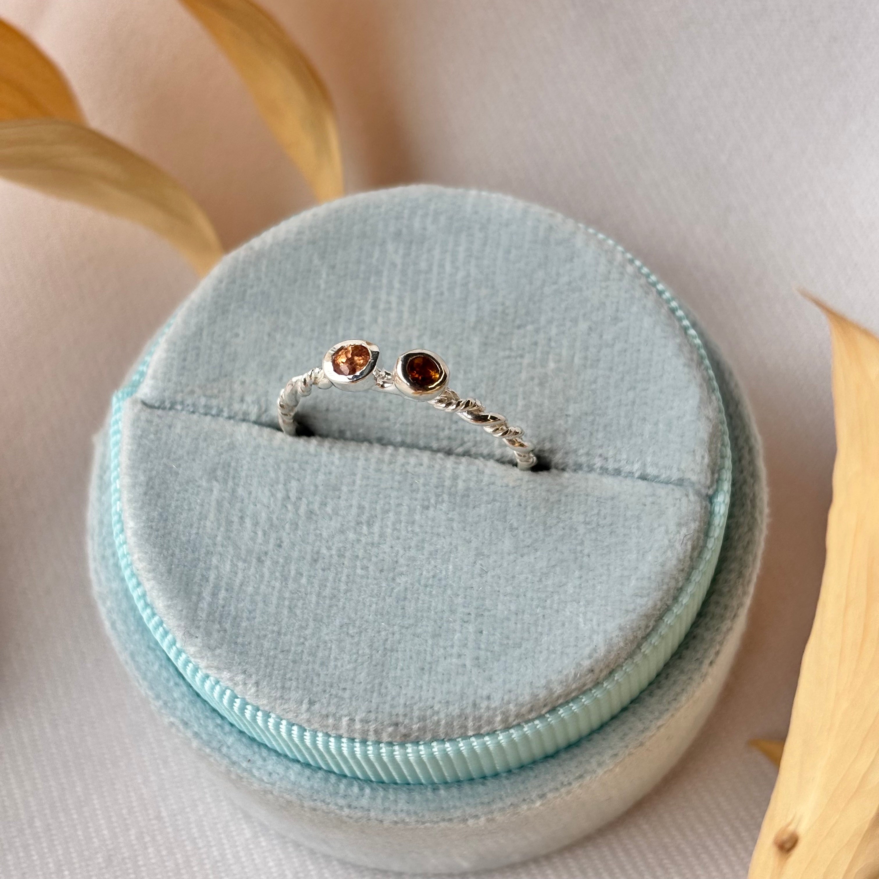 Out Designs, Orange Sapphire Twist Ring-1