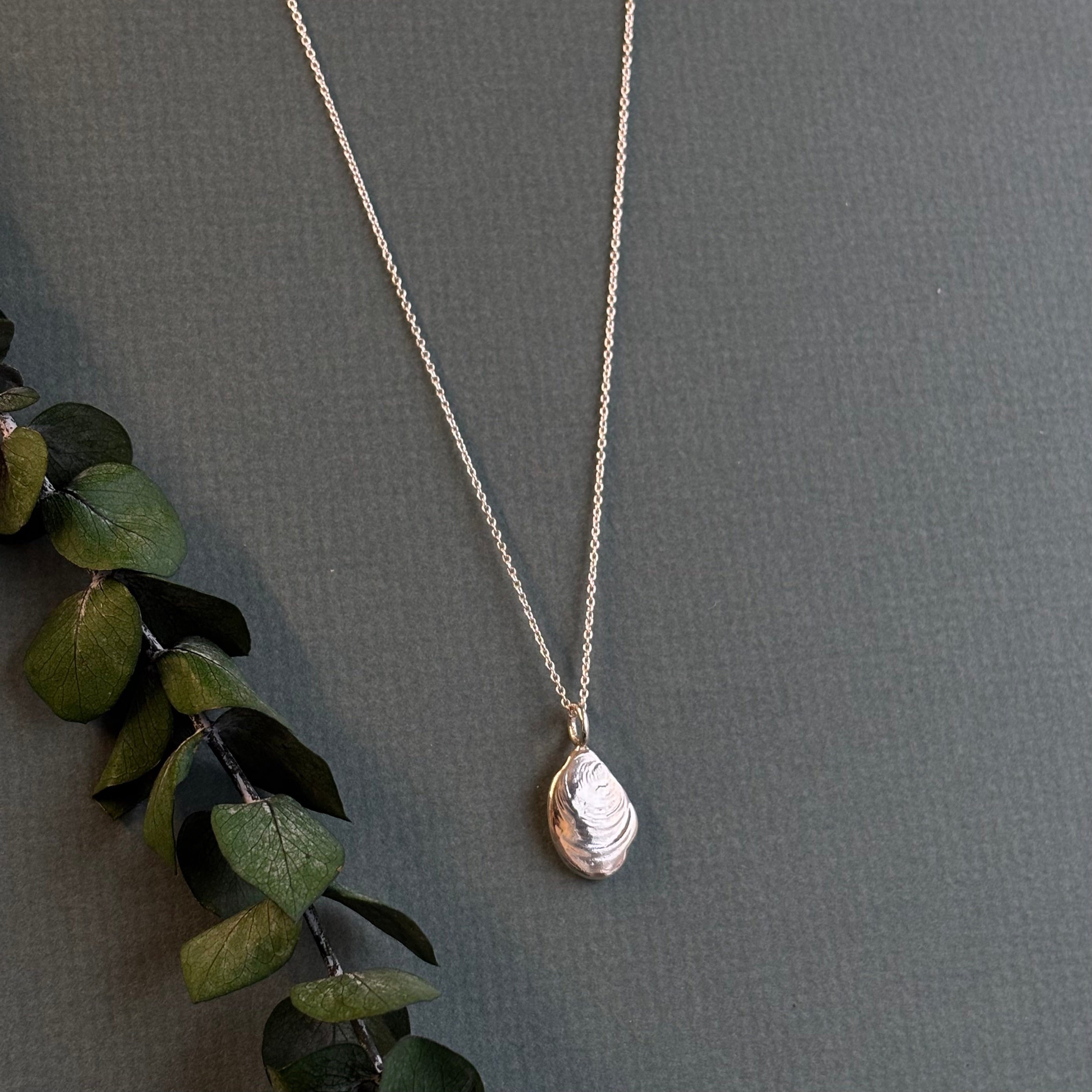 Kathryn Rebecca, Large Skipping Stone Necklace