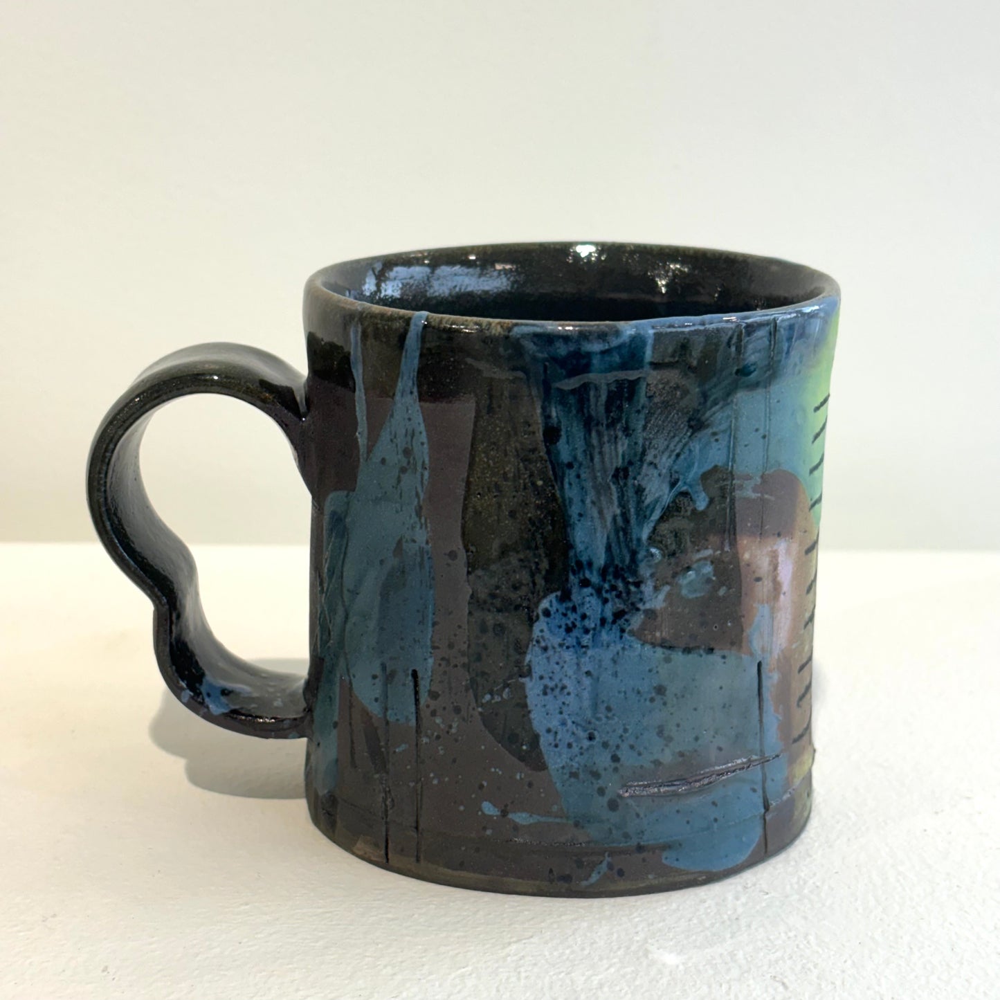 Dauma Stirbyte, Mug