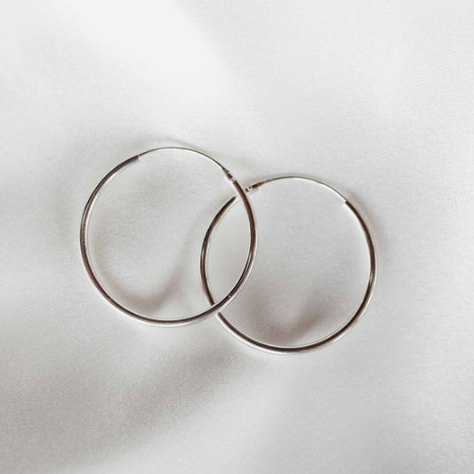 Hailey Jane, Margot Hoops