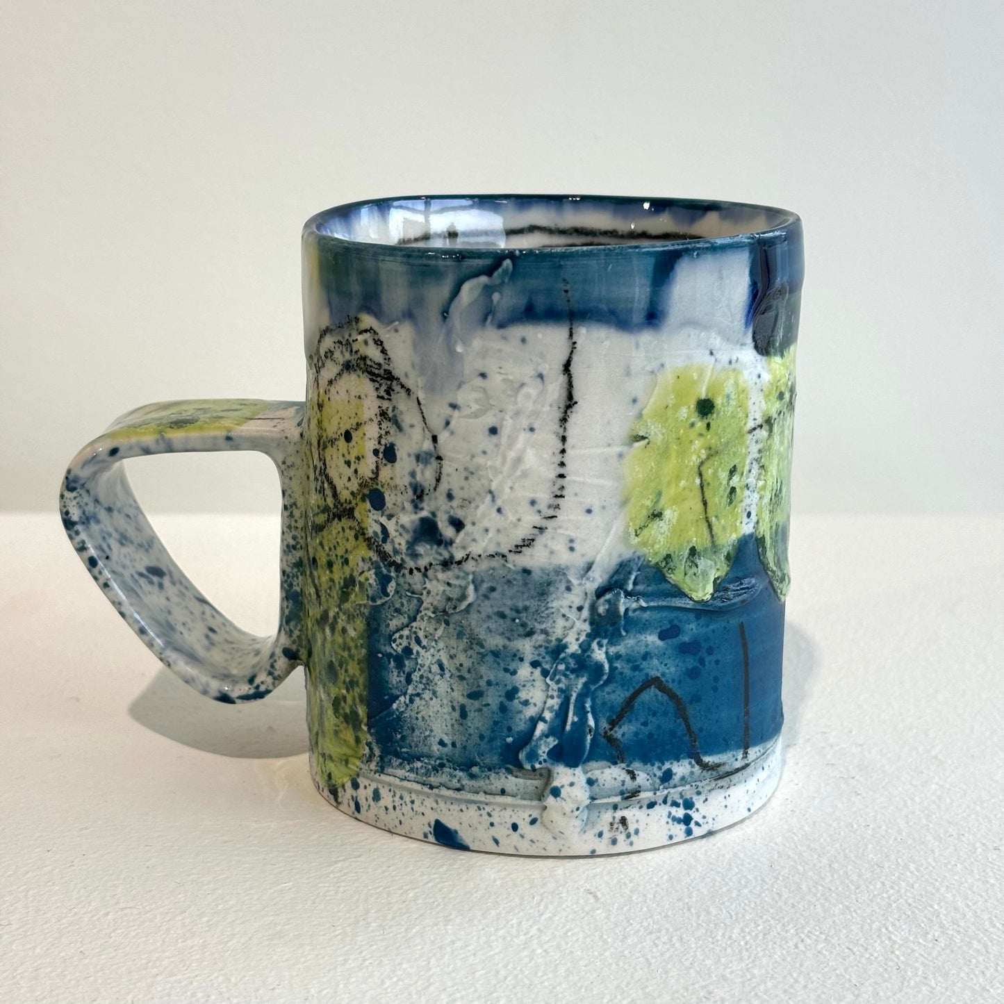 Dauma Stirbyte, Mug