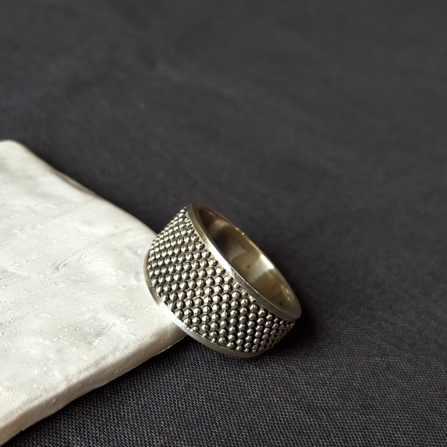 Spoke, Atra Ring