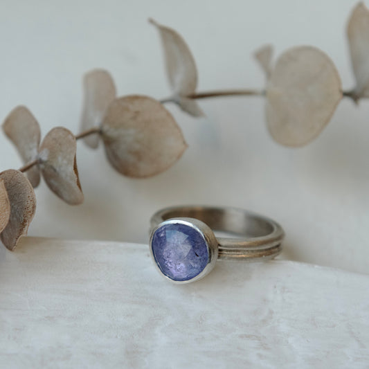 Andrea Mueller, Tanzanite Rose Cut Circle Ring