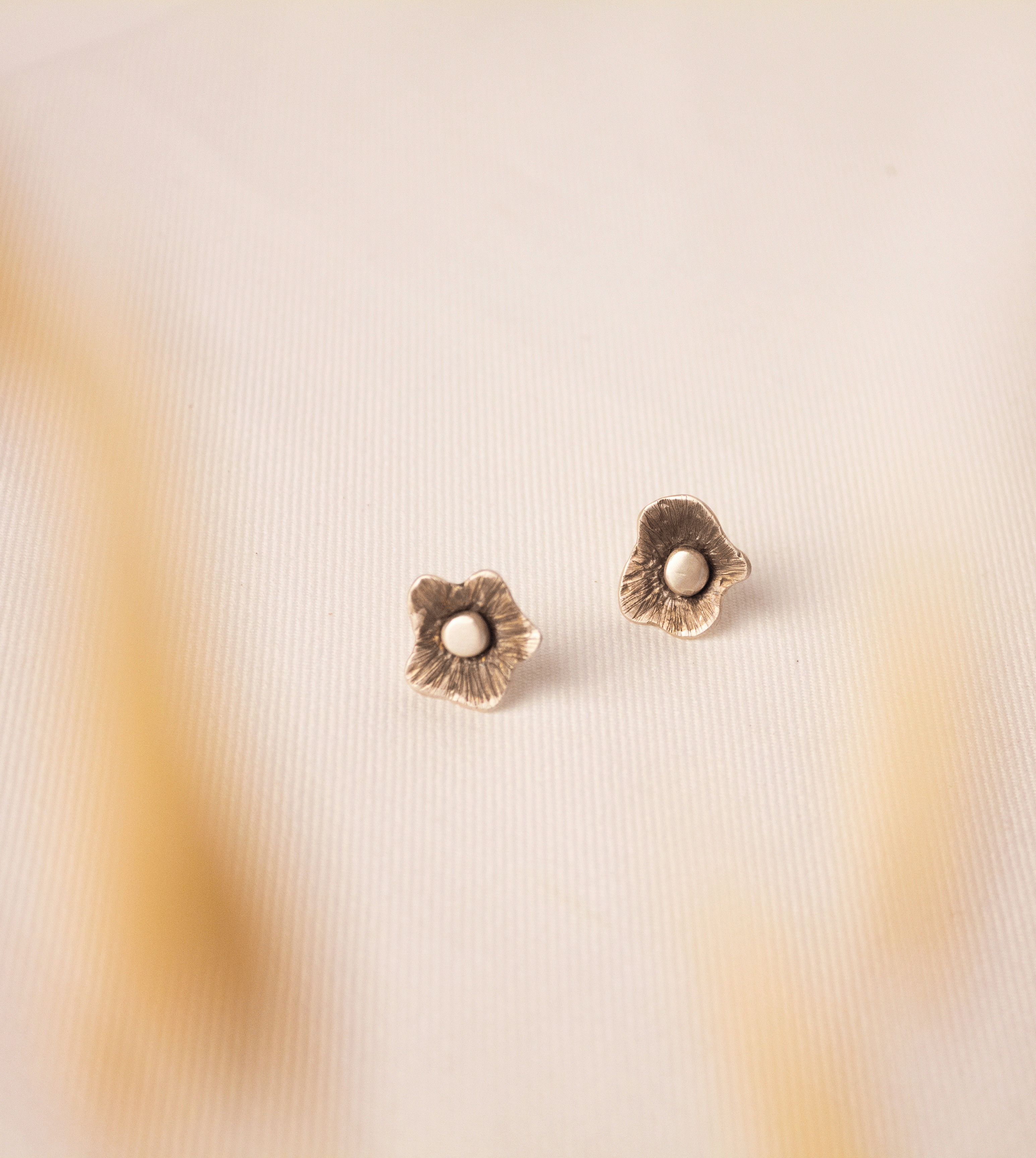 Galili Ellis, Stylized Poppy Earrings-2