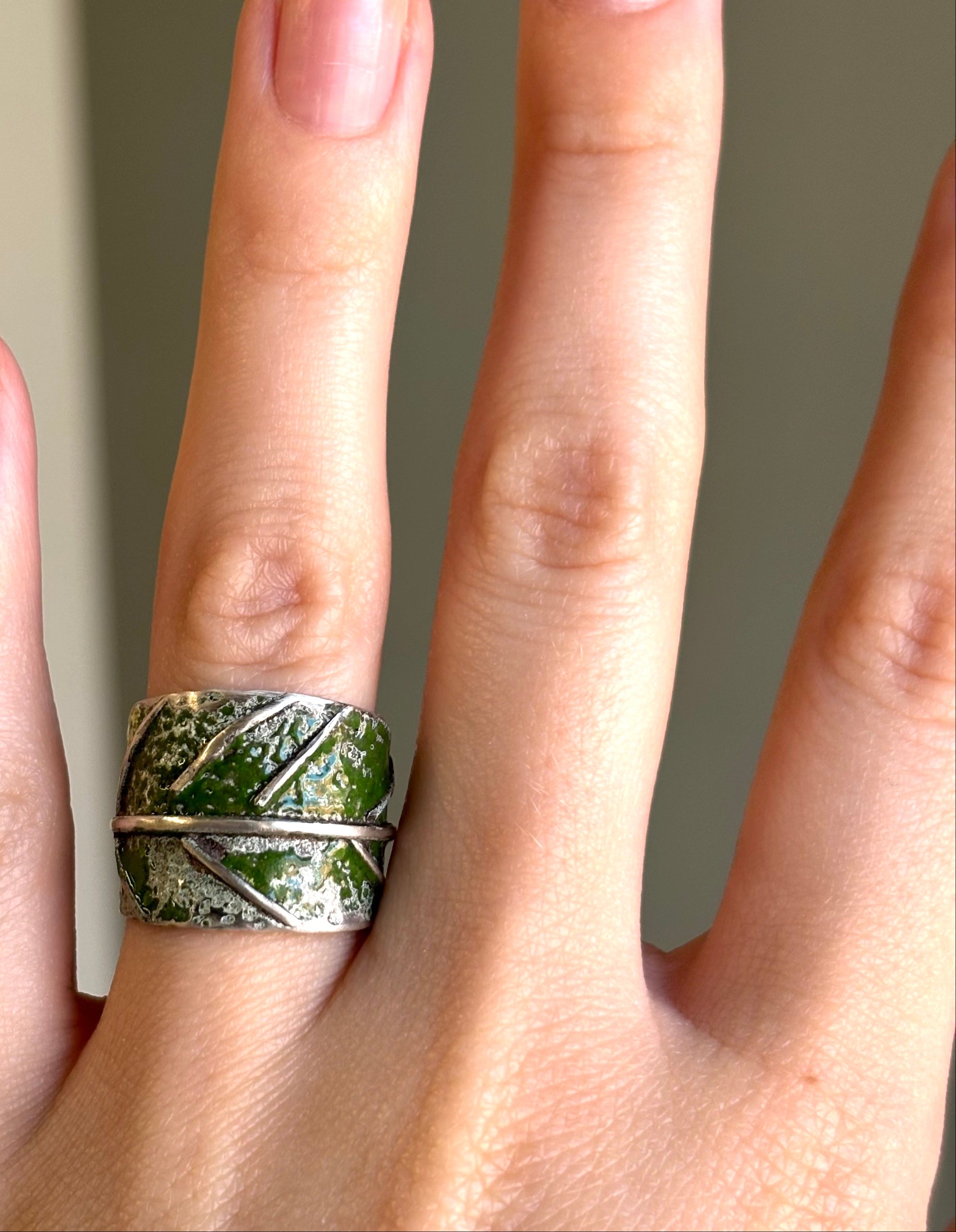 Galili Ellis, Silver and Green Leaf Ring