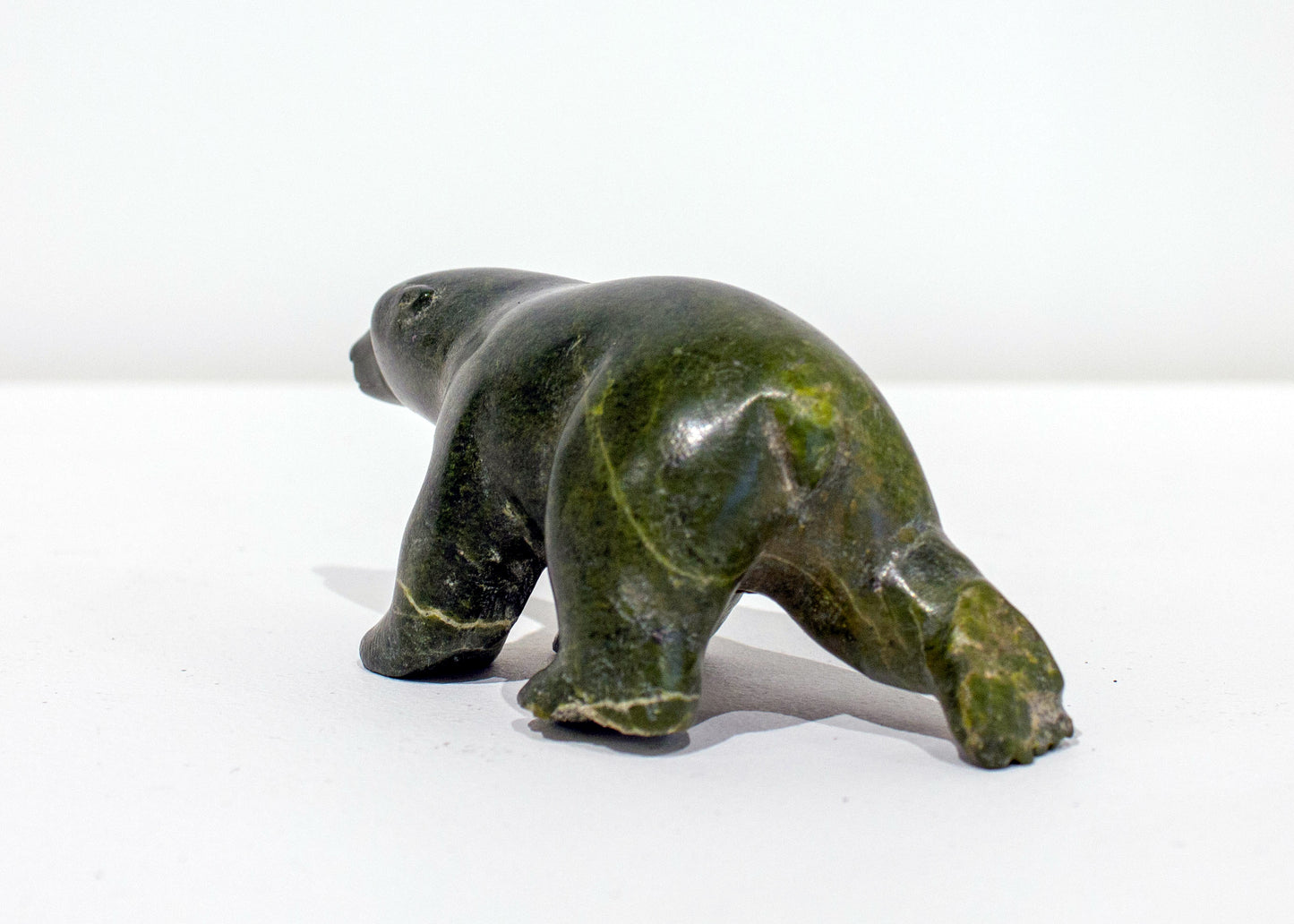 Munamee Shaqu, Traversing Bear