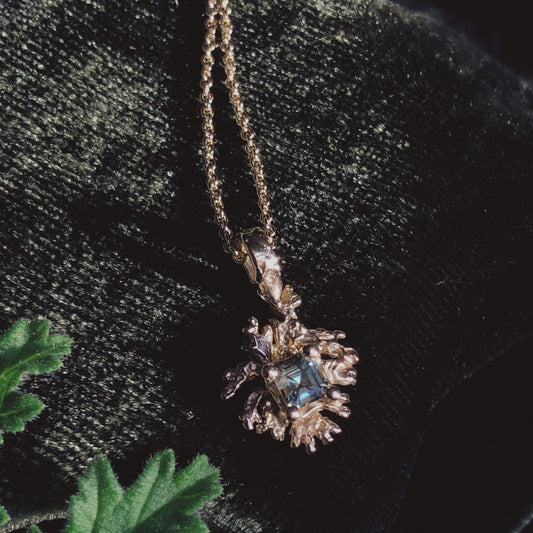 RYHN, Geranium Algue Necklace