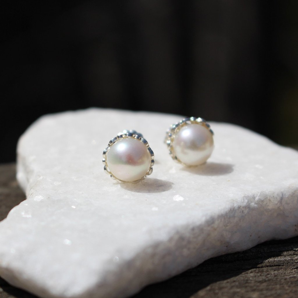 Kathryn Rebecca, Detailed Pearl Earrings